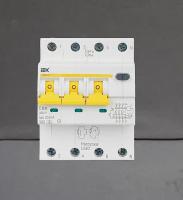 Выключатель автоматический дифференциальный 34 C32 30мА