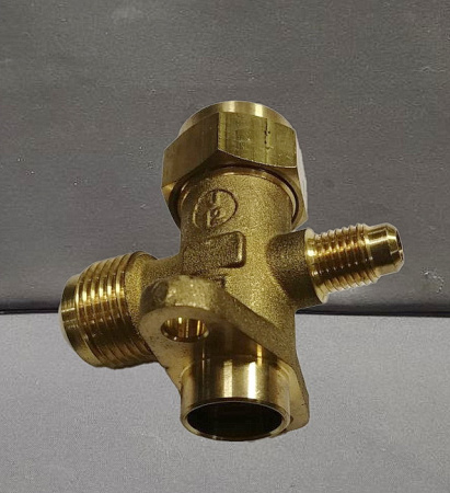 Клапан 3х ходовой запорный для кондиционера 1/4"SAE- 3/8"SAE - 3/8"ODS