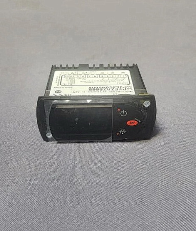 Контроллер PYEZAZ0565 230VAC 2LC 8A 8A 2NTC 1DI Carel (Без датчиков)