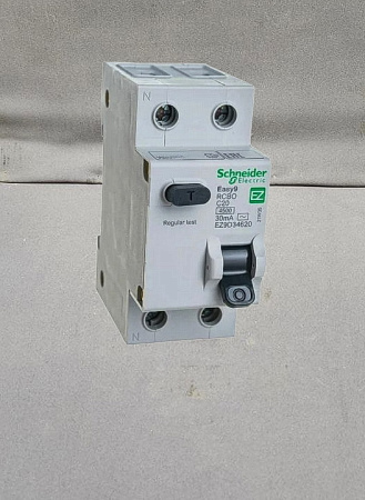Выключатель автоматический дифференциальный АВДТ 1п+N 20А 30мА C AC EASY 9