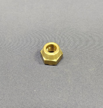 Гайка 1/2 NS4-8