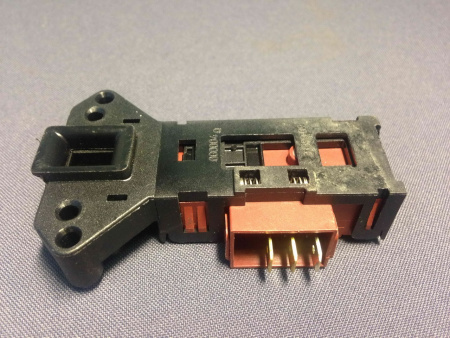 Блокировка люка с 2805310100