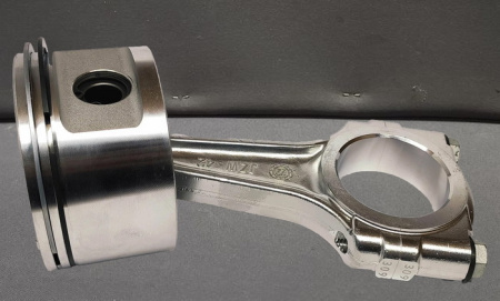 Шатун / Поршень