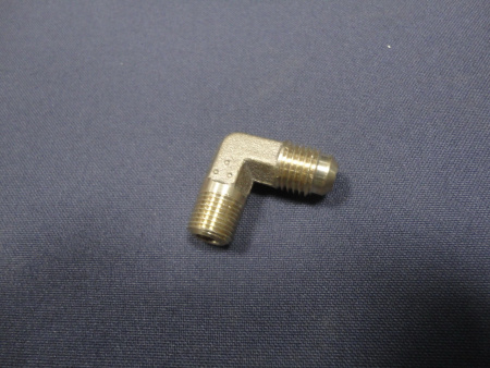 Штуцер 1/4 SAE-1/8 NPT угловой E1-4A ( аналог 9884808)