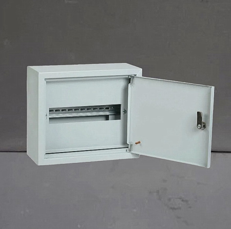 Щит настен. IP31 12мод с замком